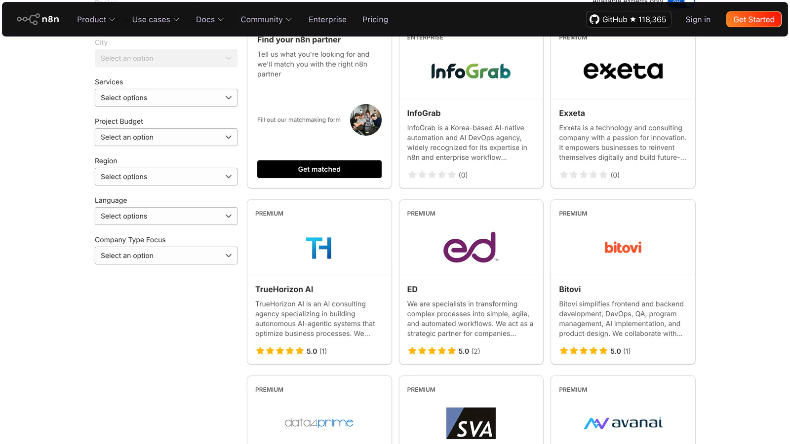 Annuaire des experts n8n avec les badges de niveau Enterprise, Premium et Select sur les fiches partenaires
